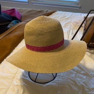 Chic Tan Sun Hat with Pink Band